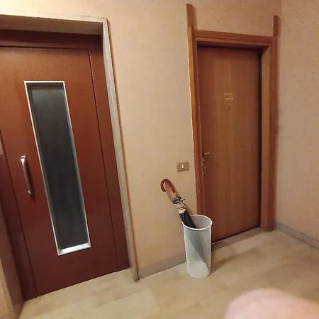 The Boulevard Alcove, Semi-central&quiet Suite, With Balcony! Lecco