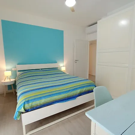 Apartment The Boulevard Alcove Semi-central&quiet Suite, With Balcony! Lecco