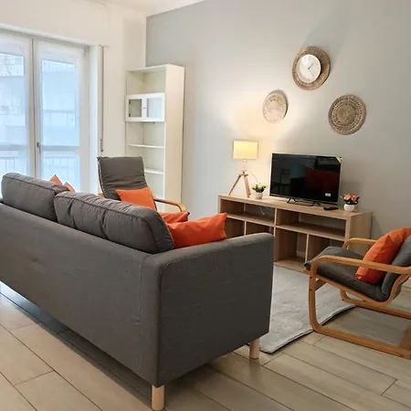 The Boulevard Alcove, Semi-central&quiet Suite, With Balcony! Daire